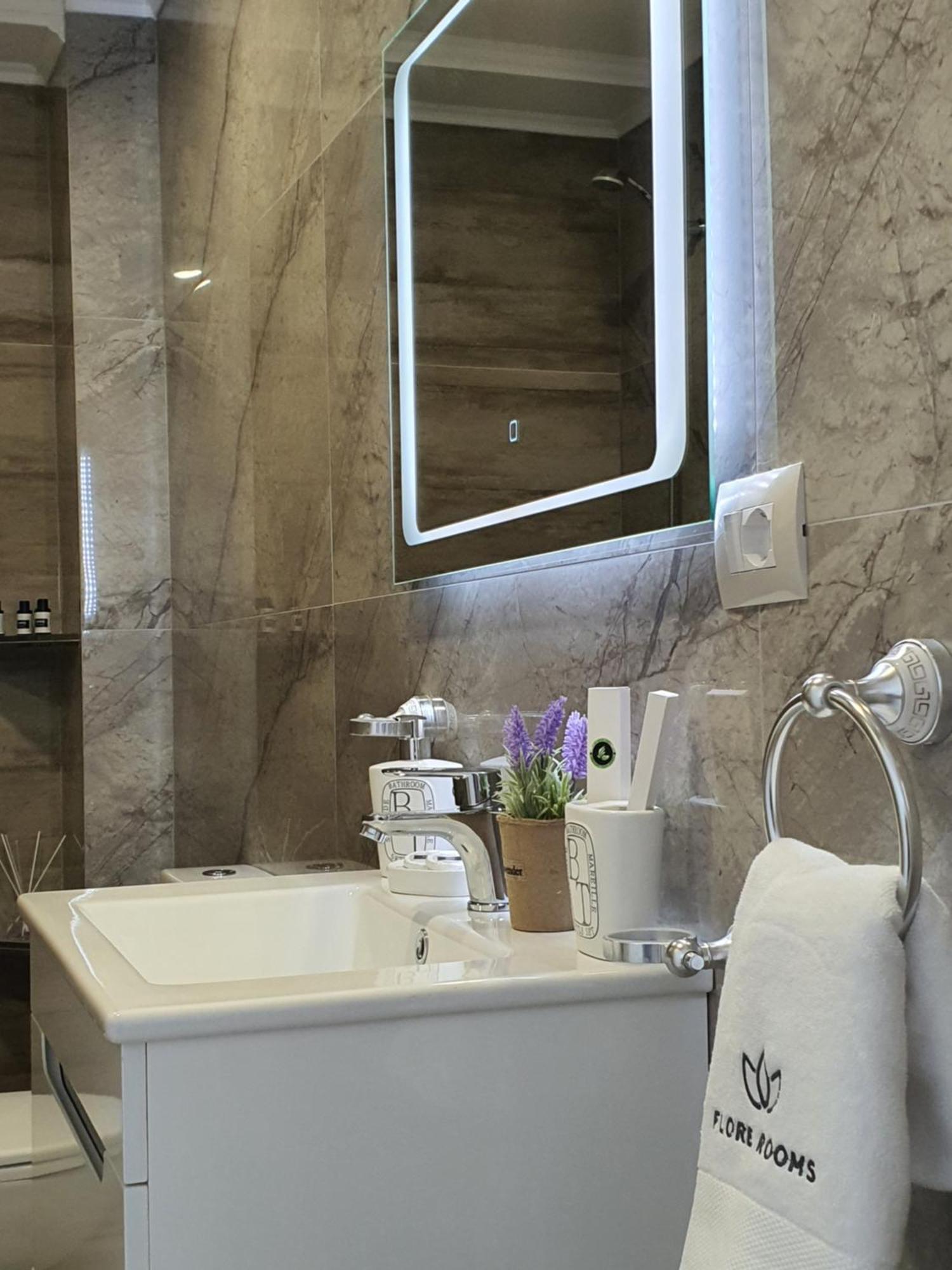 Flore Rooms Saranda Kültér fotó