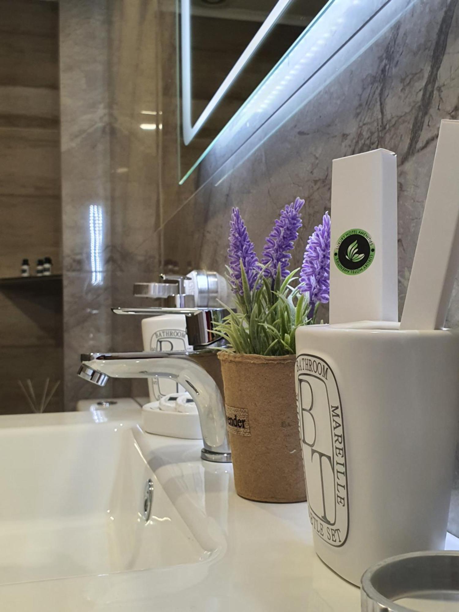 Flore Rooms Saranda Kültér fotó
