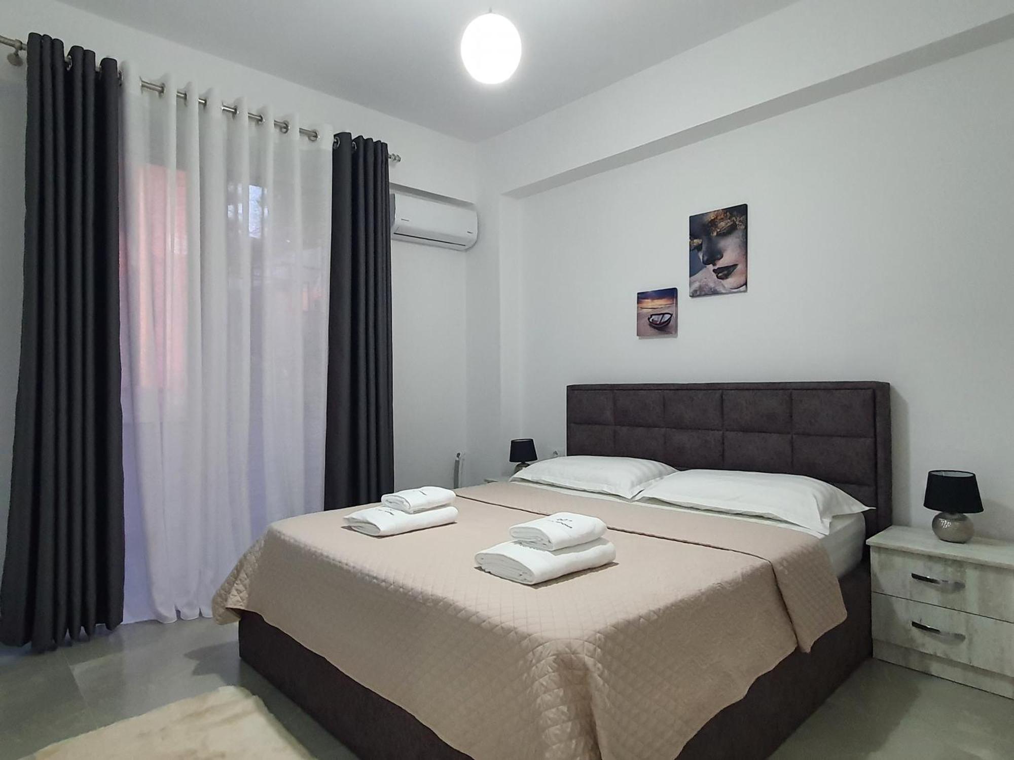 Flore Rooms Saranda Kültér fotó