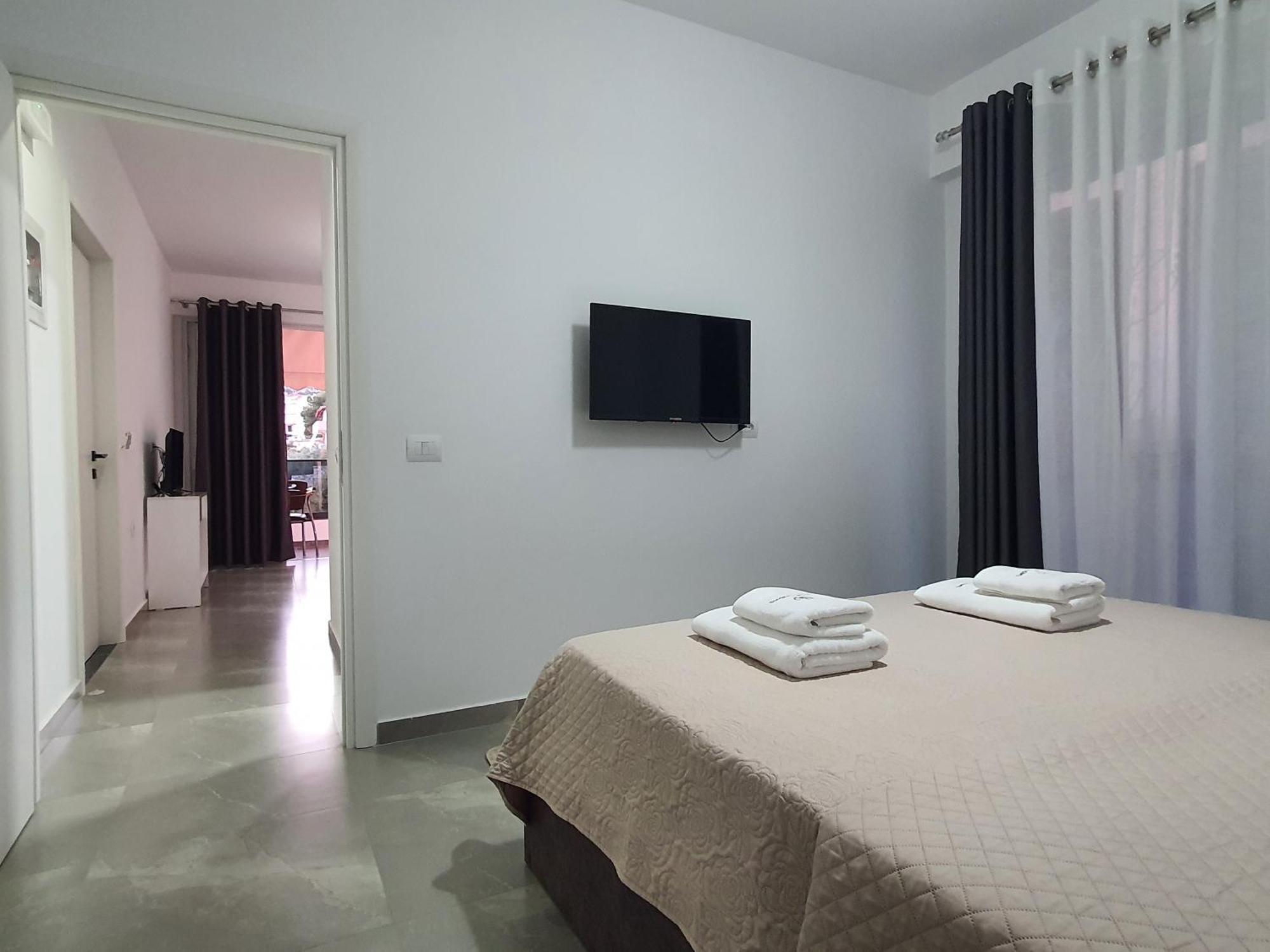 Flore Rooms Saranda Kültér fotó