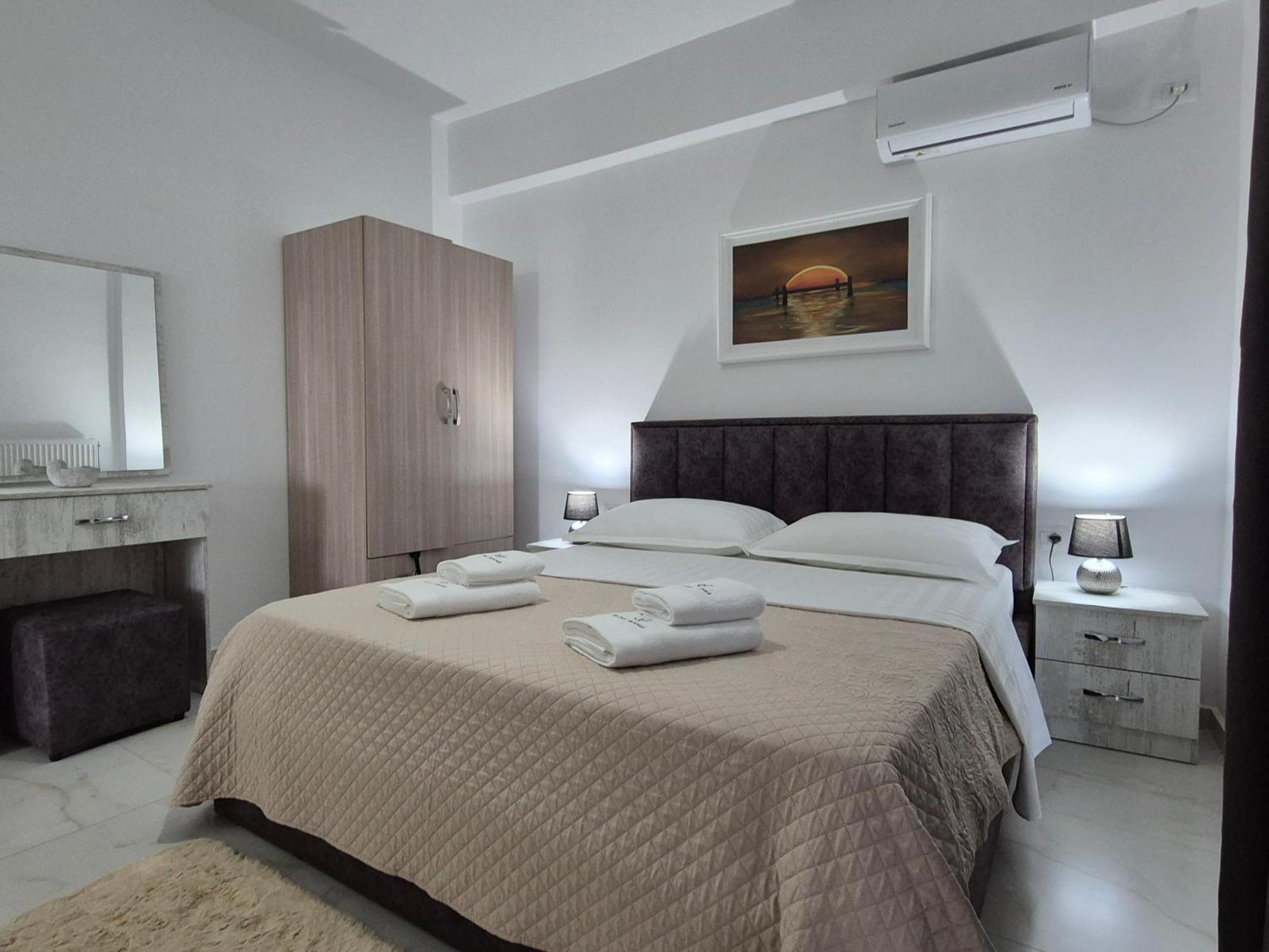 Flore Rooms Saranda Kültér fotó